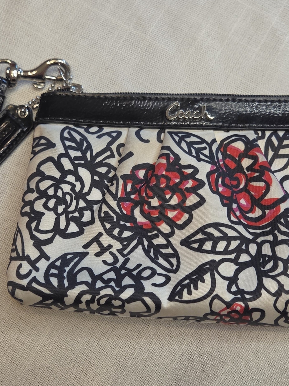 Y2K COACH Poppy Satin Wristlet in Black, White & Red
